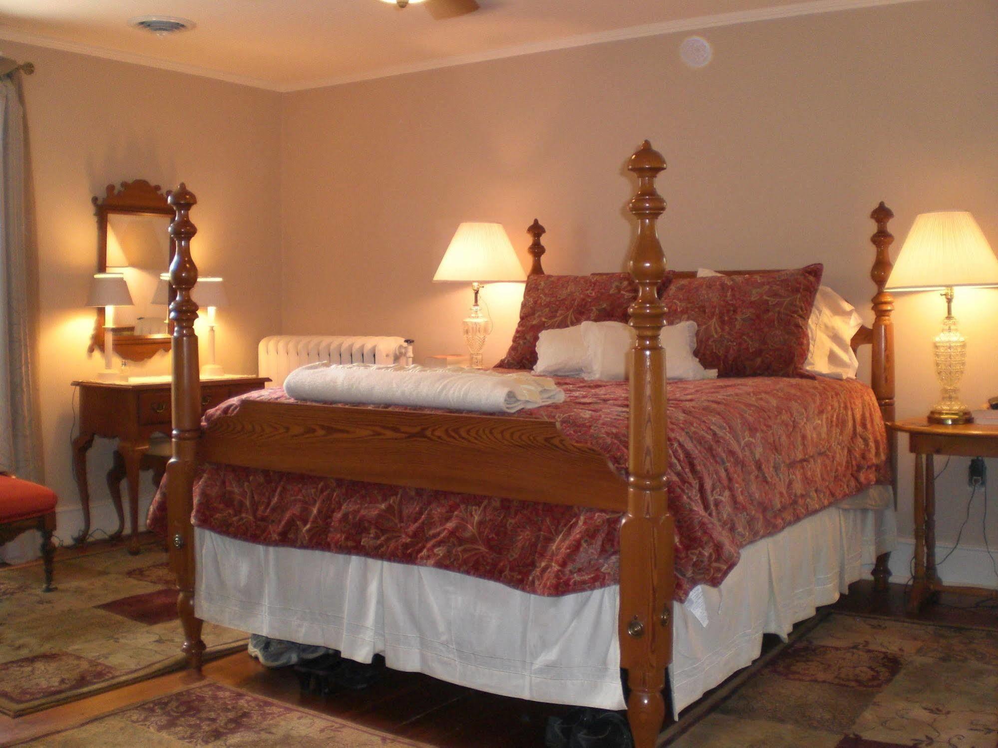 Boxley Place Inn Louisa Екстериор снимка